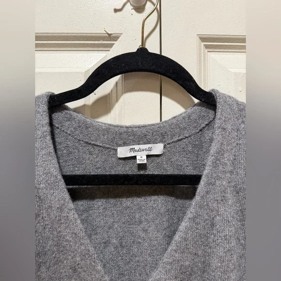 Madewell V-Neck Merino Wool blend  Relaxed Cardigan Heather Pewter, size M - Picture 5 of 11